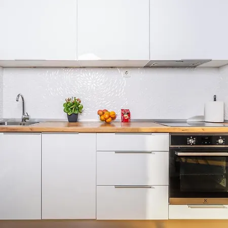 1 Bedroom Lovely In * غييكا